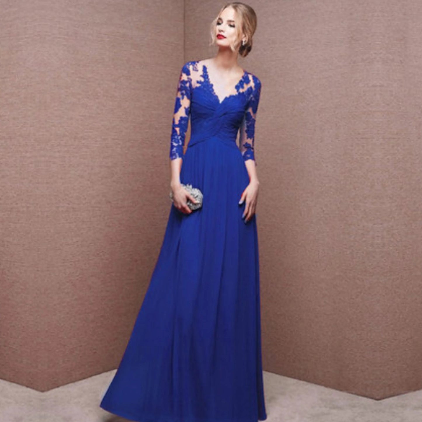 Patricia | Vestido maxi de mujer con mangas de encaje y corte fluido