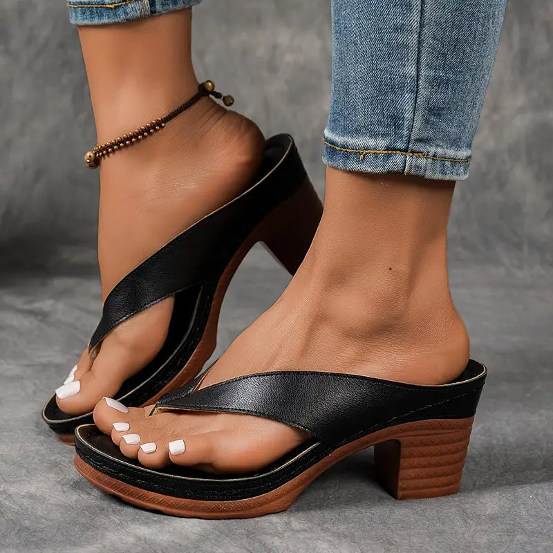 Inés | Orthopädische Sandalen mit niedrigem Absatz und offenen Riemen