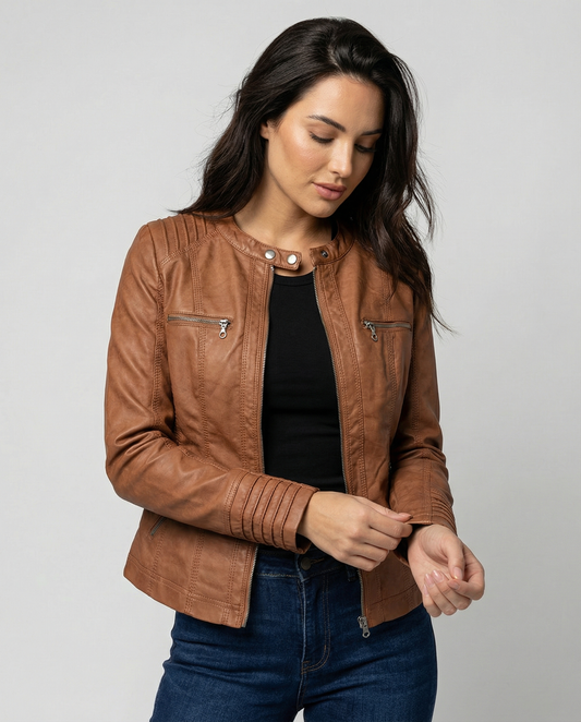 Fiorella | Chaqueta motera ajustada para mujer con capucha | Atrevida