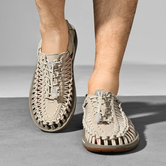 Victoria | Closed sandals with adjustable drawstring and toe cap