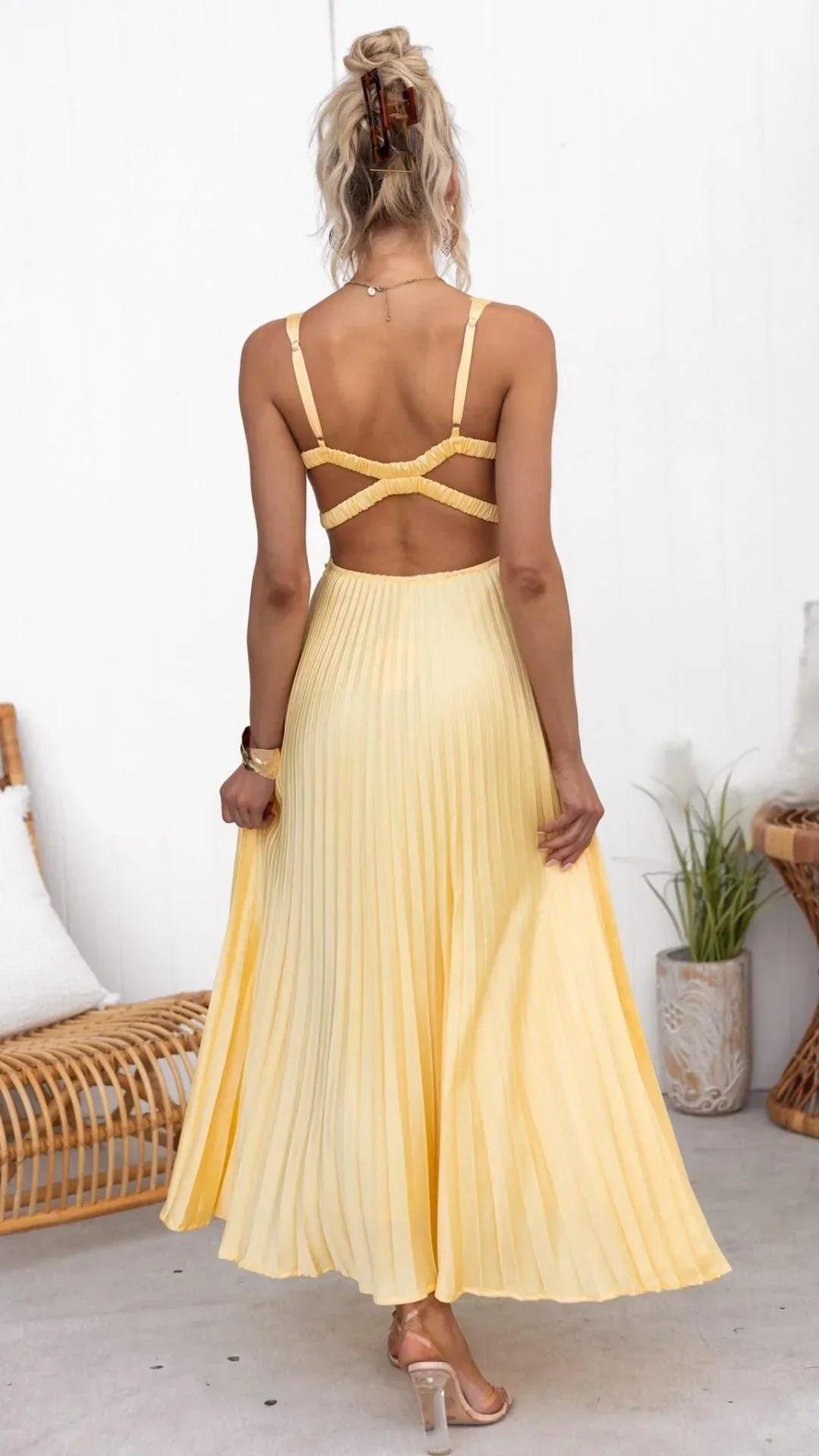 Berenguela | Plissiertes Maxikleid für Damen mit V-Ausschnitt