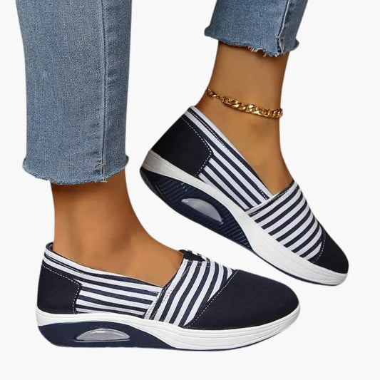 Lorena | Orthopädische Damensneaker zum Hineinschlüpfen mit Struktur