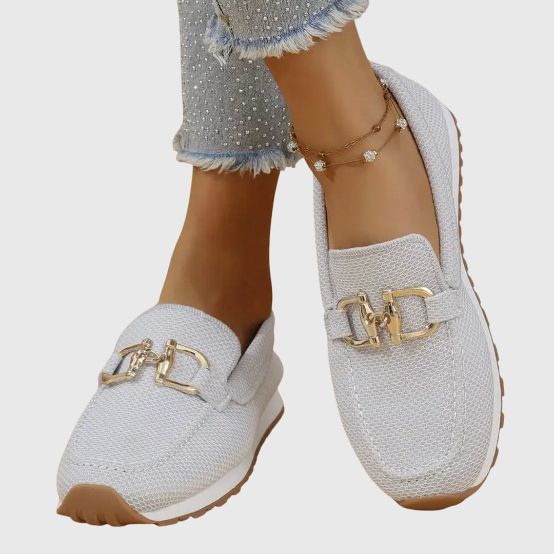 Fabianna | Damen Mokassins mit Schnalle und strukturierter Oberfläche, elegant | Bequem