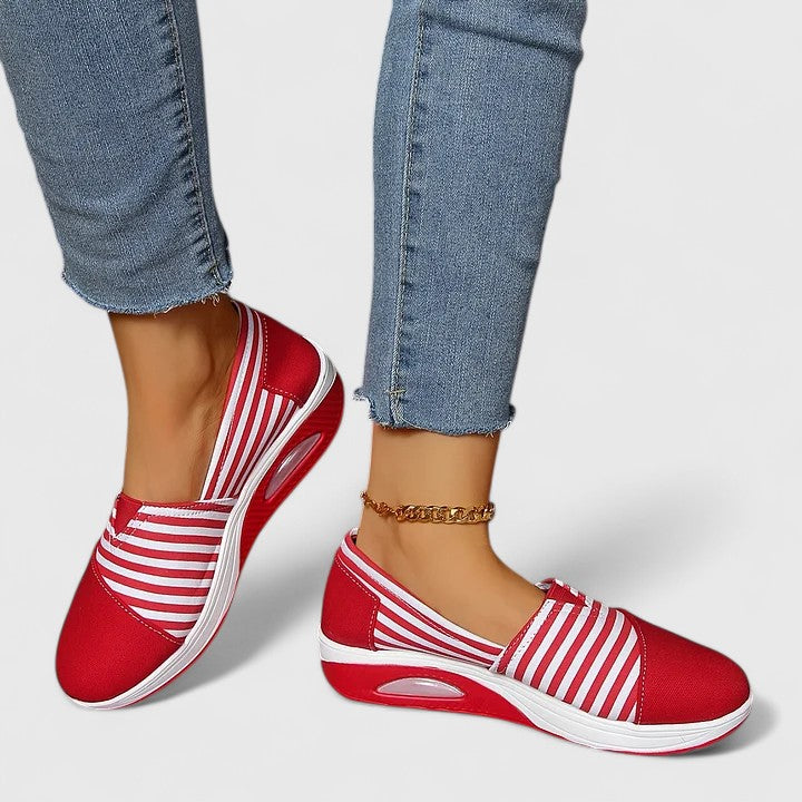 Julena | zapatillas ortopédicas sin cordones con rayas y diseño
