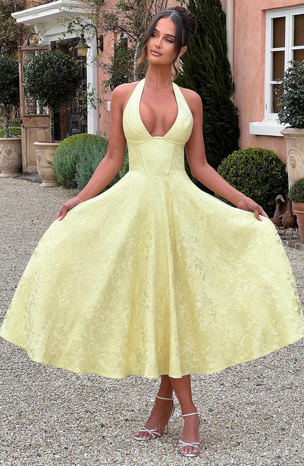 Brinella | Sukienka midi w stylu halter z eleganckim dekoltem dla kobiet