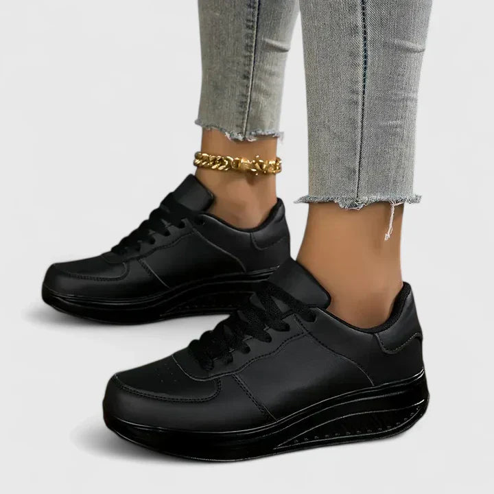 Carmela | orthopedic sneakers with elevated sole and laces