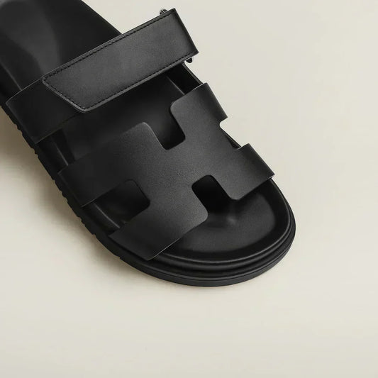 Almira | Damen-Sandalen mit verstellbaren Riemen und modernem Sommerdesign