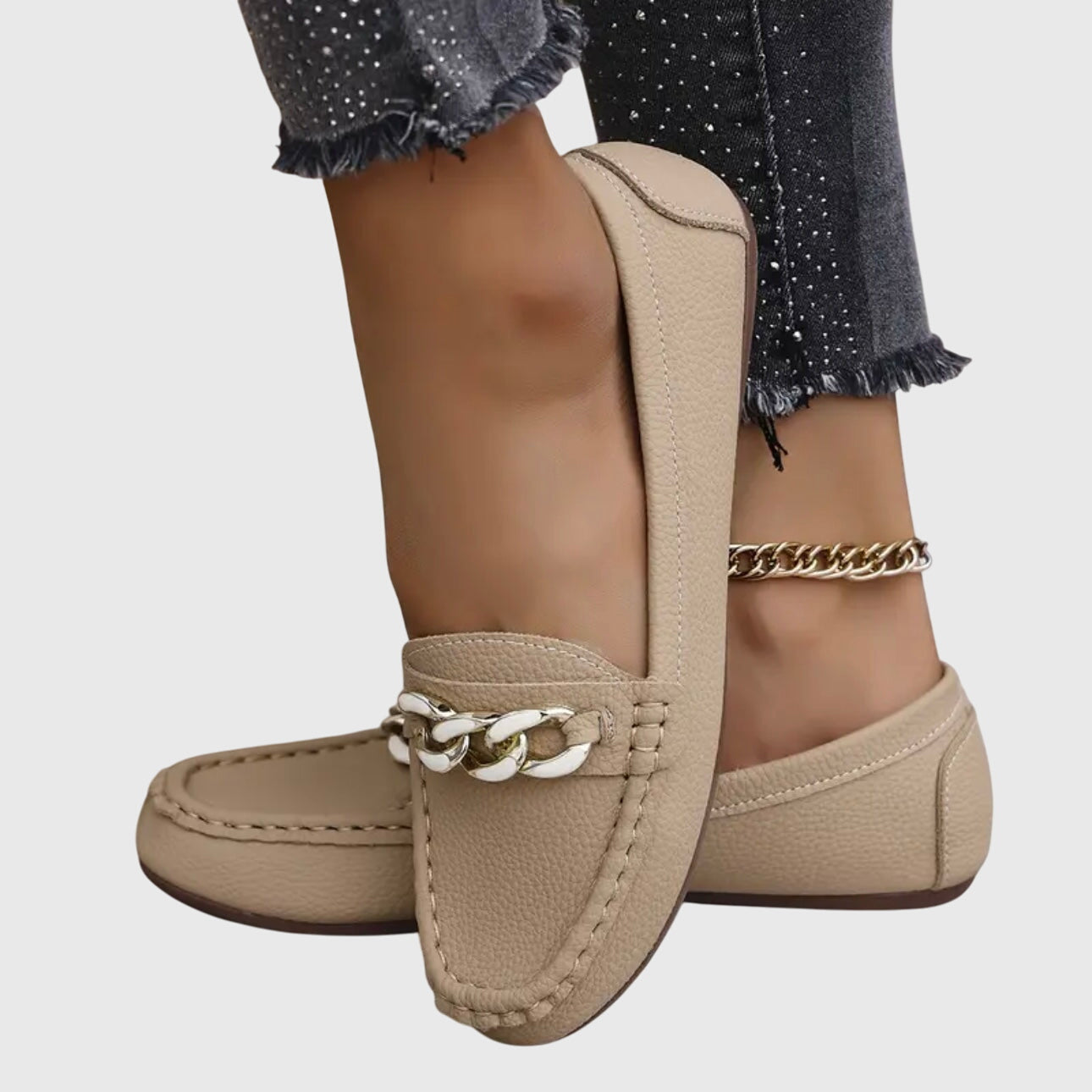 Melira | mocasines ortopédicos con detalle metálico y diseño