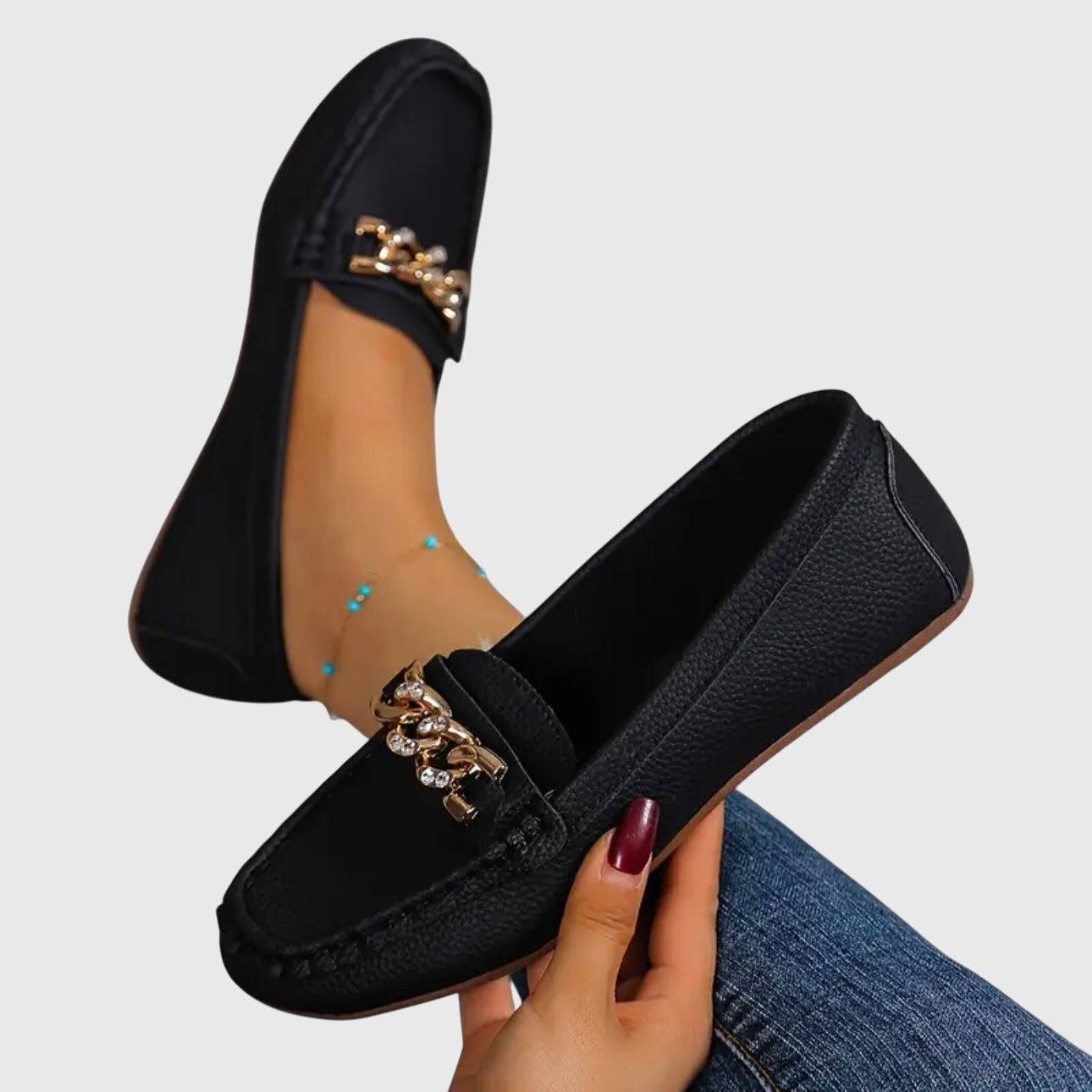 Melira | mocasines ortopédicos con detalle metálico y diseño
