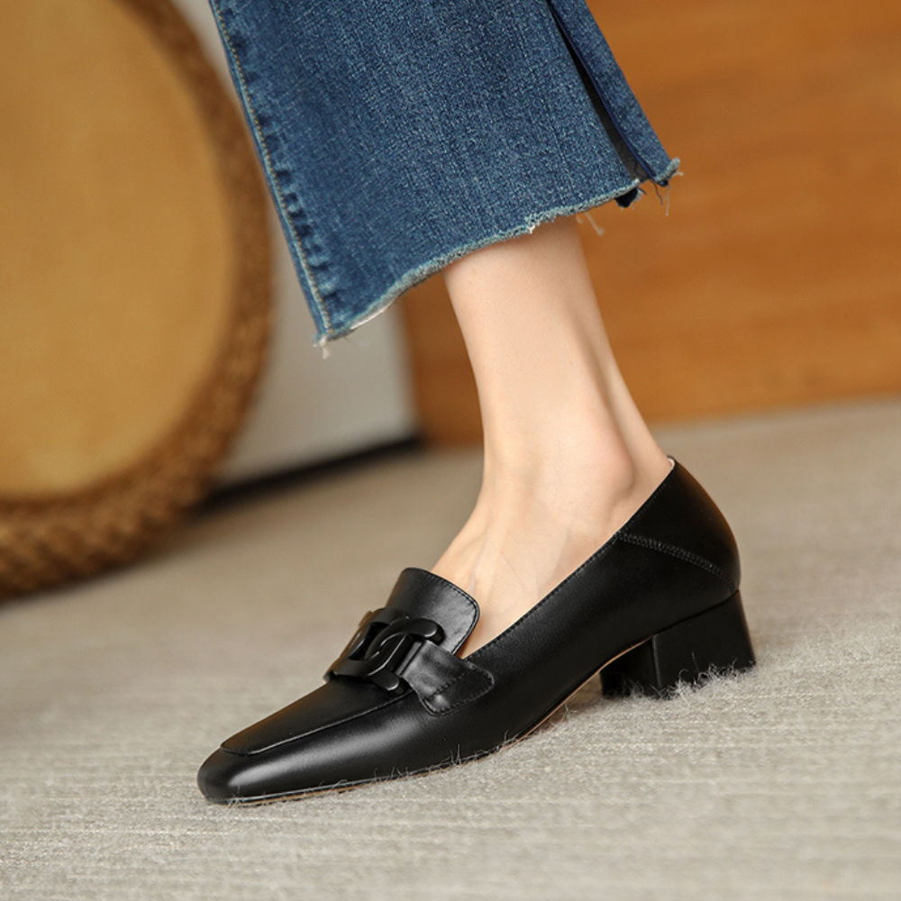 Clarisse | Women's low-heel loafer shoes with an elegant design