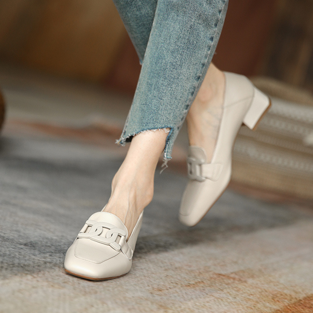 Clarisse | Women's low-heel loafer shoes with an elegant design