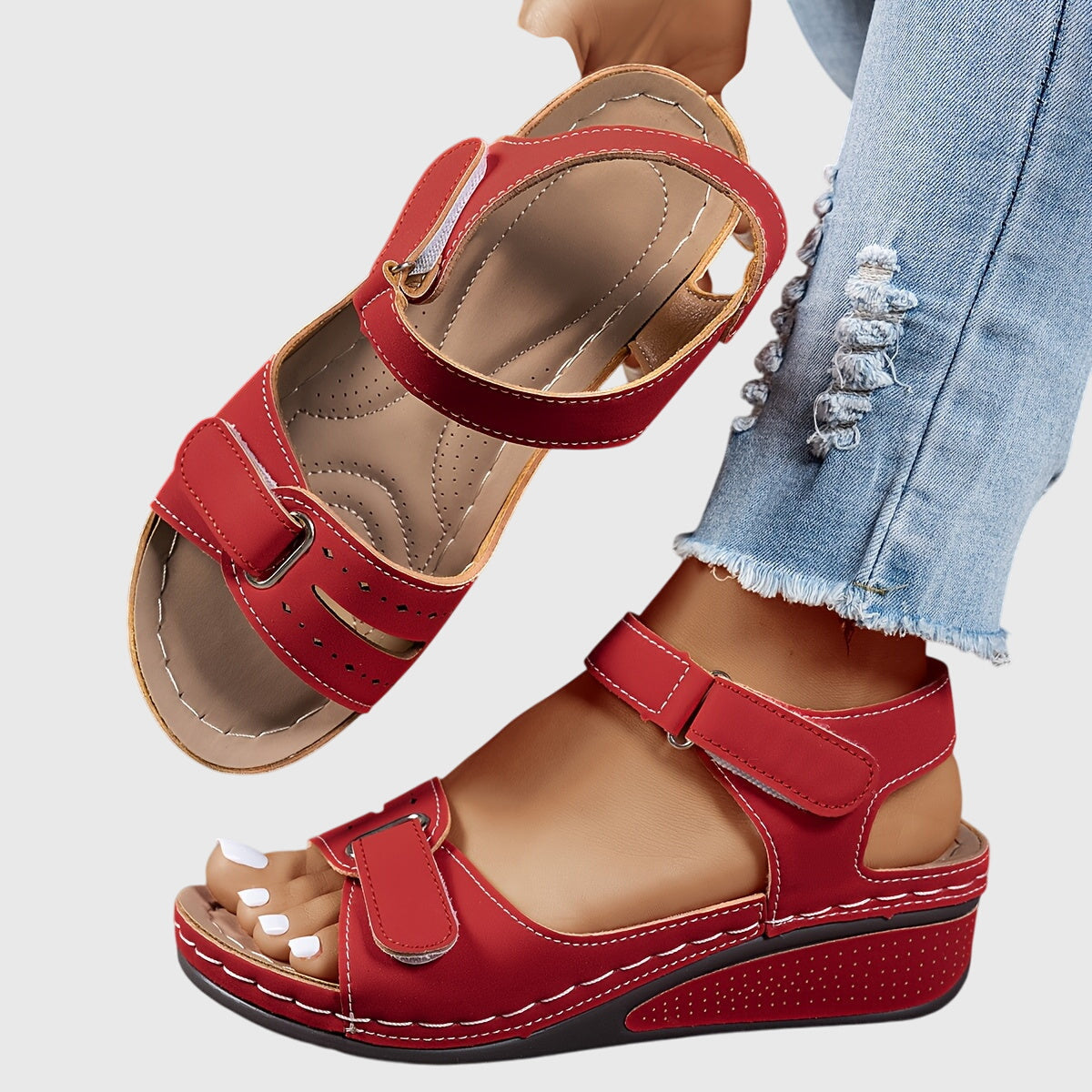 Almudena | Orthopädische Sandalen mit doppeltem Riemen und niedrigem Keilabsatz  