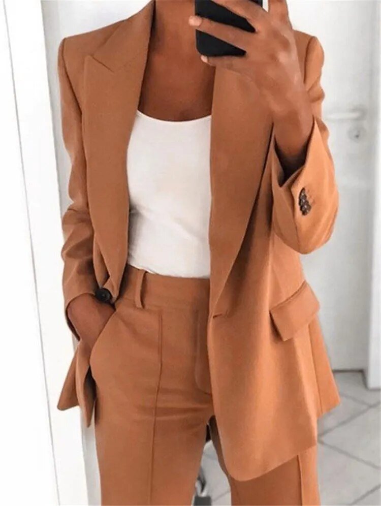 Carmen | Zweiteiliges Damenset mit Blazer und Hose  