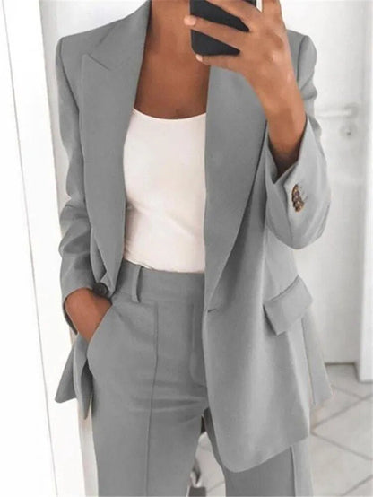 Carmen | Zweiteiliges Damenset mit Blazer und Hose  