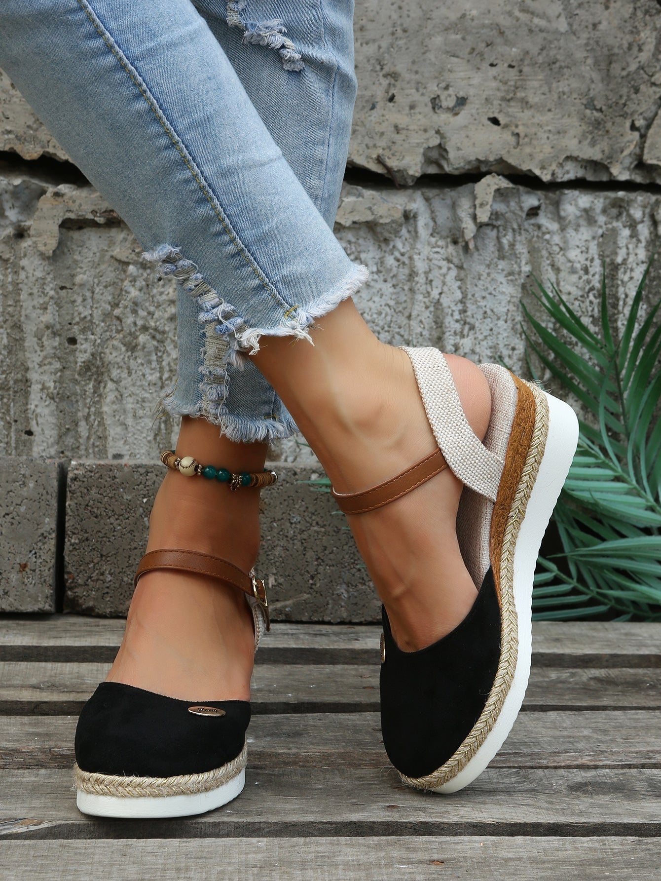 Gracia | Espadrilles für Damen mit Plateau und metallischem Detail  