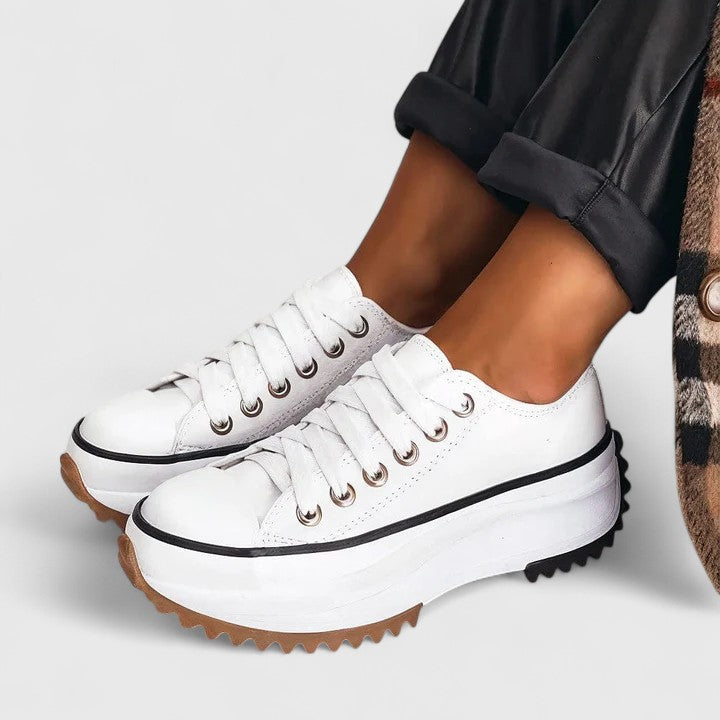 Gudelia | Women's sneakers with round toe and thick sole