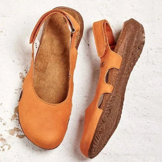 Lorenae | Geschlossene Damensandalen mit bequemem Design und Fersenriemen  