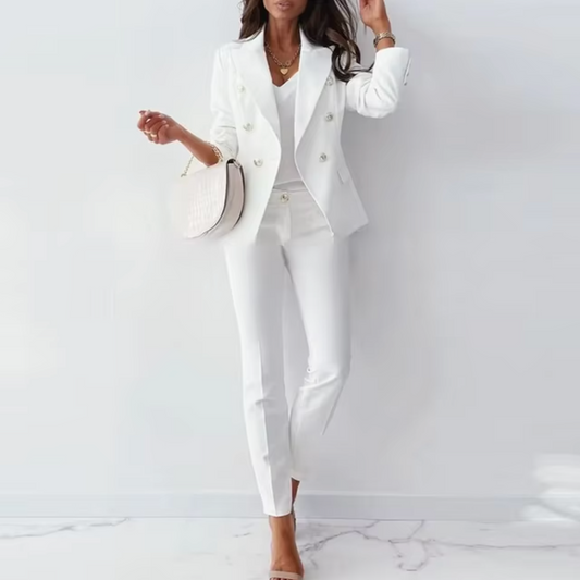 Lumeria | Two-piece women's set with blazer and slim pants | Elegant