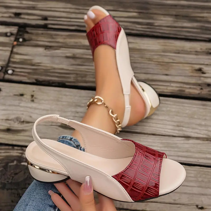 Adriana | Bequeme Sandalen mit niedrigem Absatz und offenen Riemen  