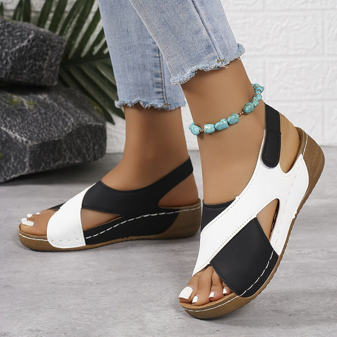 Jaleira | Damen-Wandersandalen mit Keilabsatz und Riemen | Modern