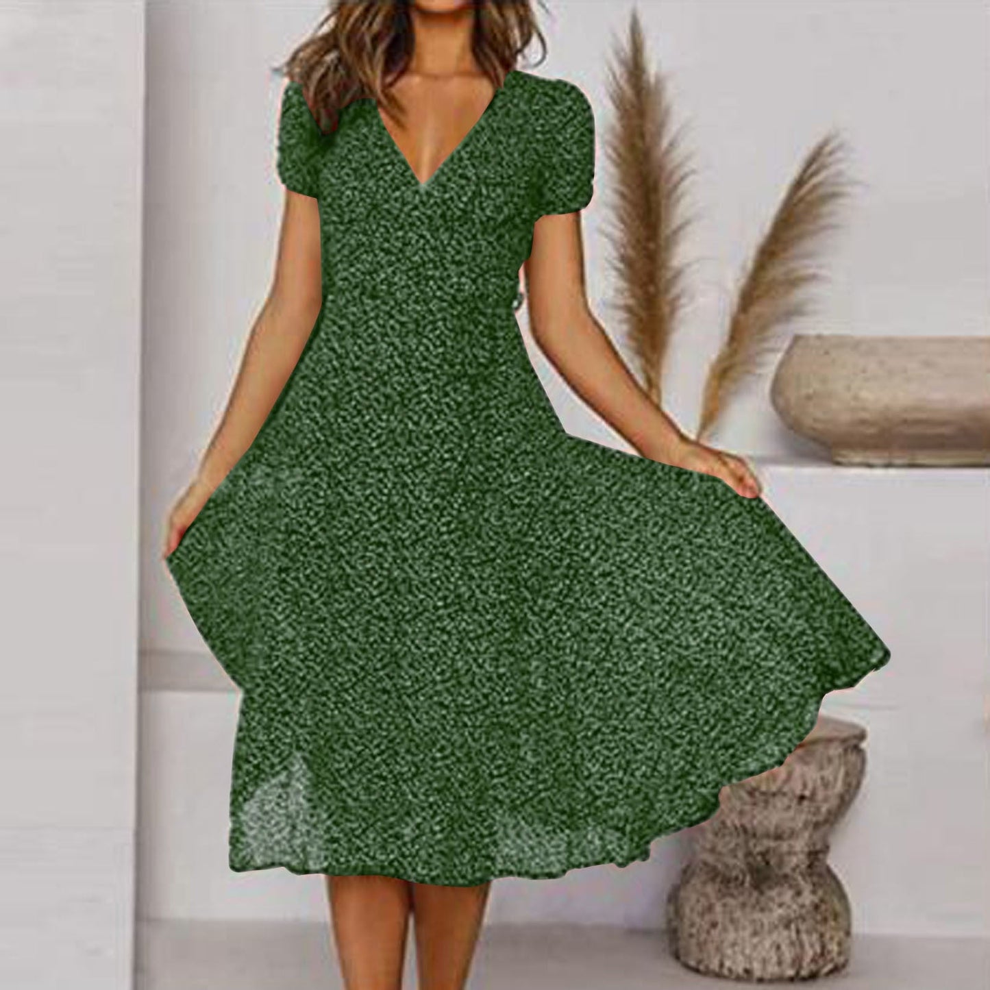 Teodora | Midikleid mit V-Ausschnitt und kurzen Ärmeln  