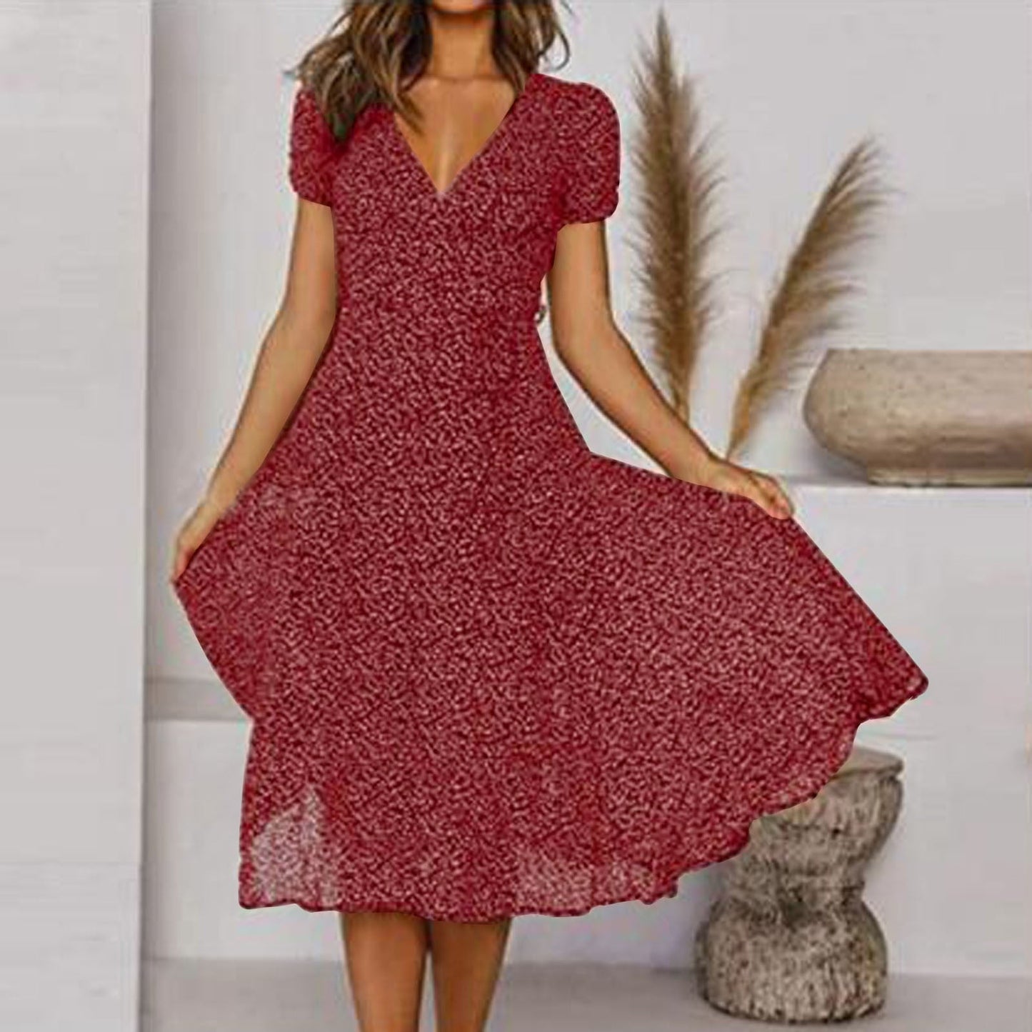 Teodora | Midikleid mit V-Ausschnitt und kurzen Ärmeln  
