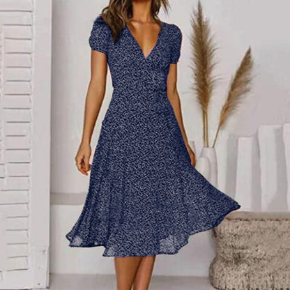 Teodora | Midikleid mit V-Ausschnitt und kurzen Ärmeln  