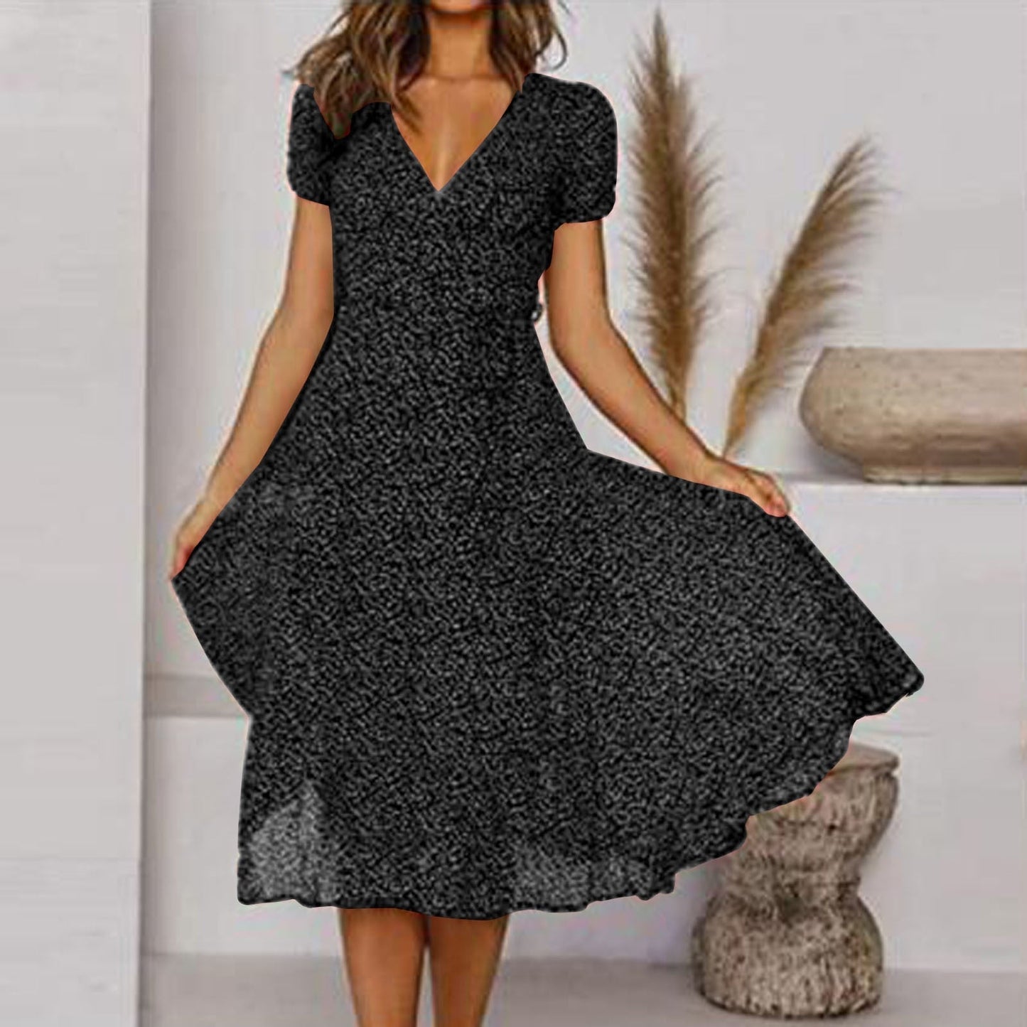 Teodora | Midikleid mit V-Ausschnitt und kurzen Ärmeln  