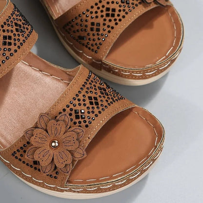 Yarael | Sandalias con cuña para mujer con tiras florales | Transpirables