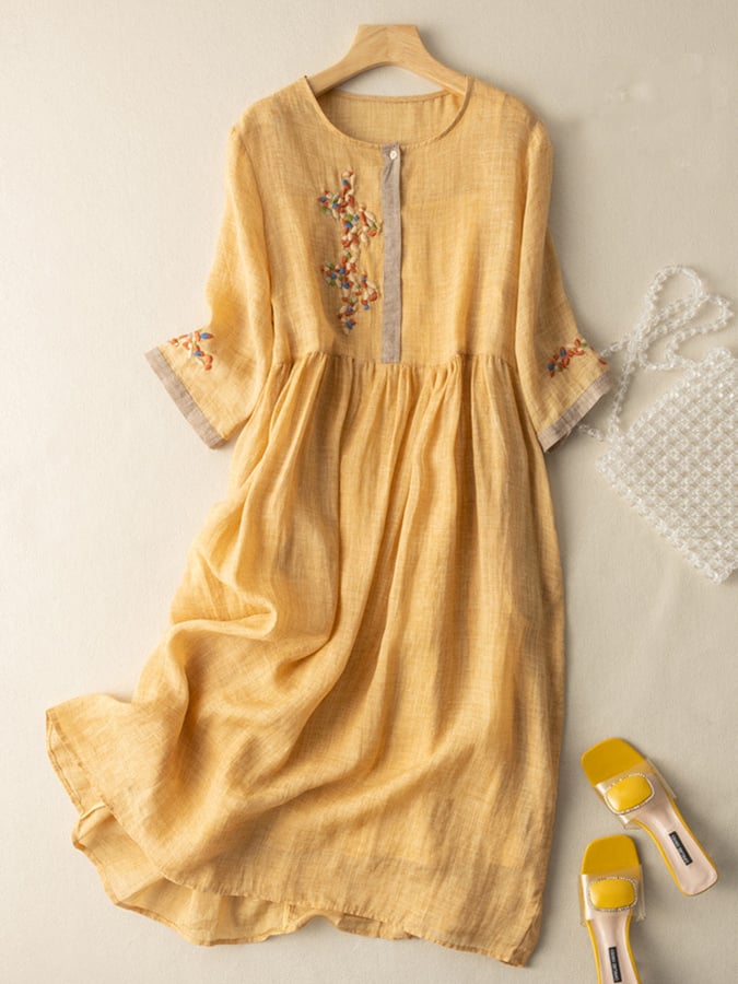 Lunaria | Women's midi dress with decorative embroidery and flowing design