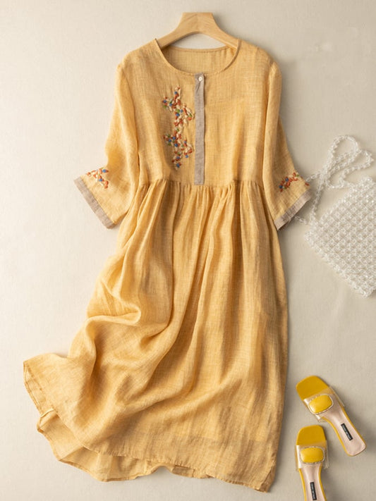 Lunaria | Robe midi pour femme avec broderie décorative et design fluide
