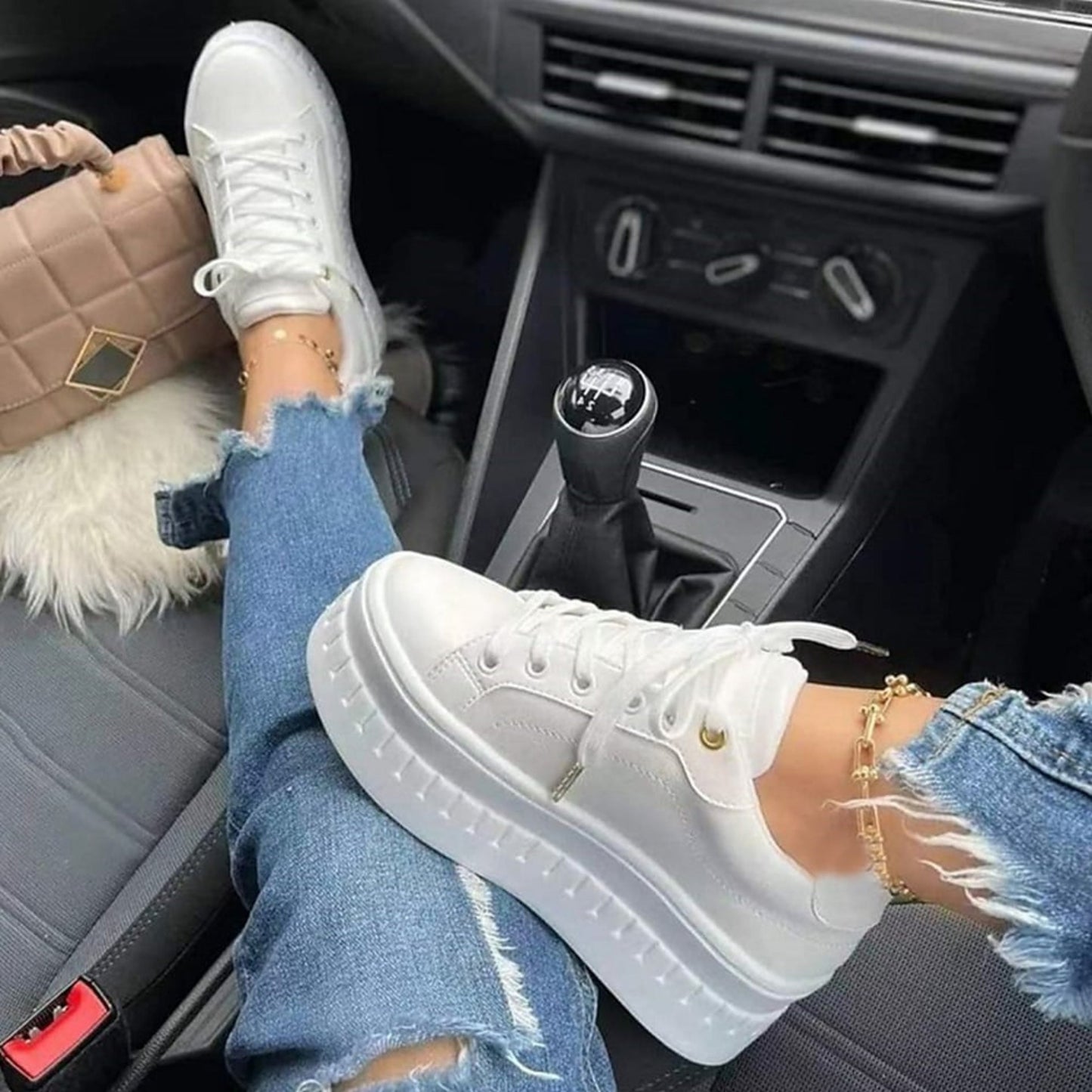 Camira | Zapatillas para mujer con suela gruesa y diseño moderno