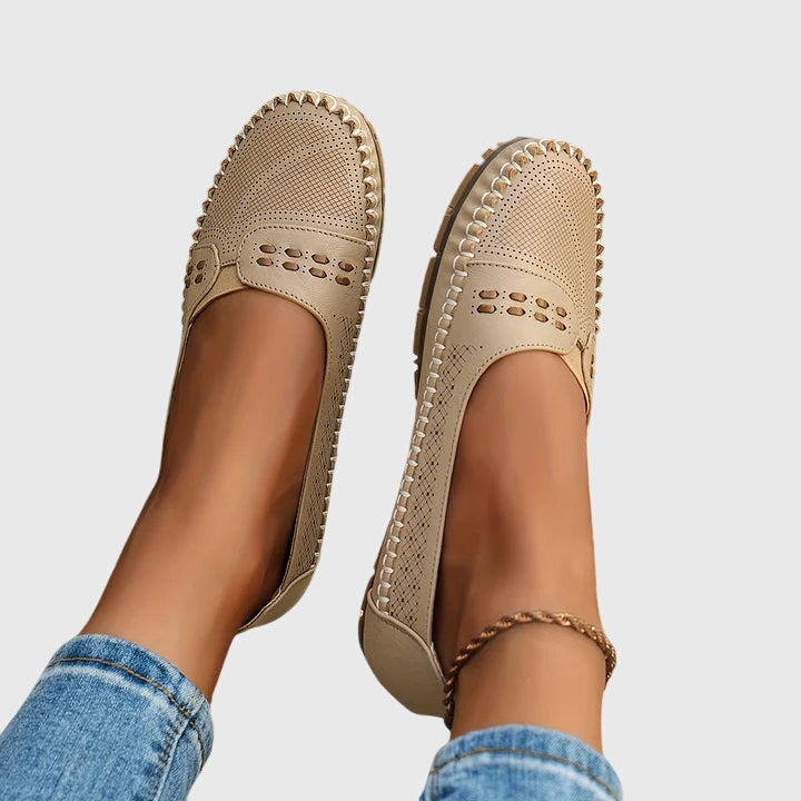 Paloma | Damenloafers ohne Schnürsenkel mit perforiertem, lässigem Design  