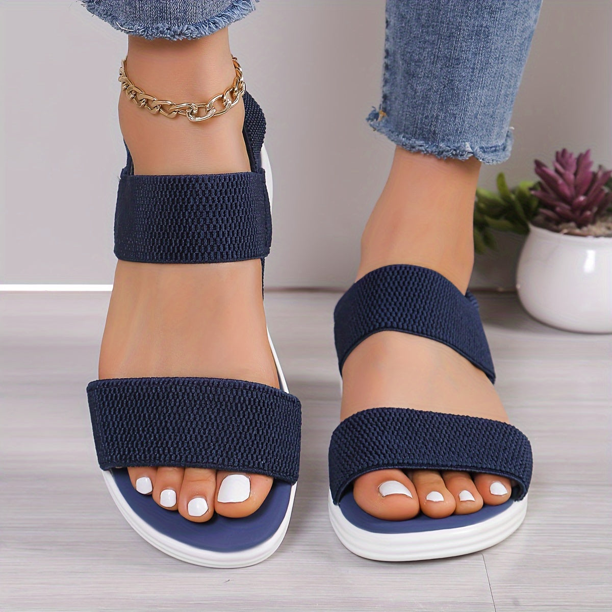 Leocadia | Leichte Damensandalen mit elastischen Riemen für den Sommer  