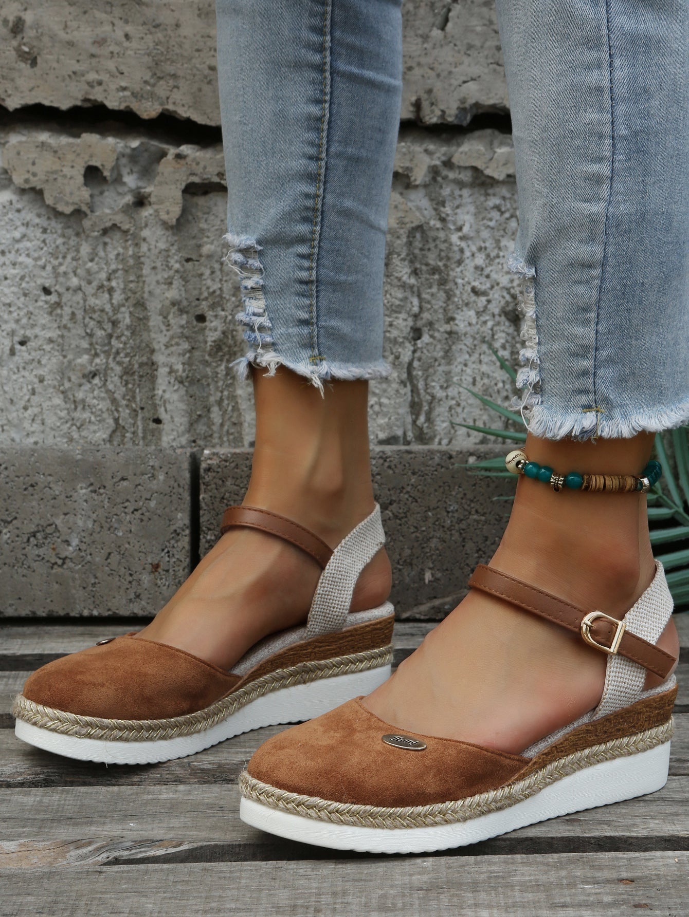 Gracia | Espadrilles für Damen mit Plateau und metallischem Detail  
