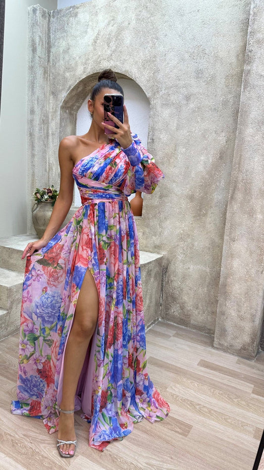 Oria | Elegant maxi dress for women with floral print and slit