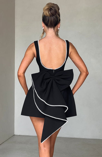 Irune | Vestido mini estructurado para mujer invitada de boda