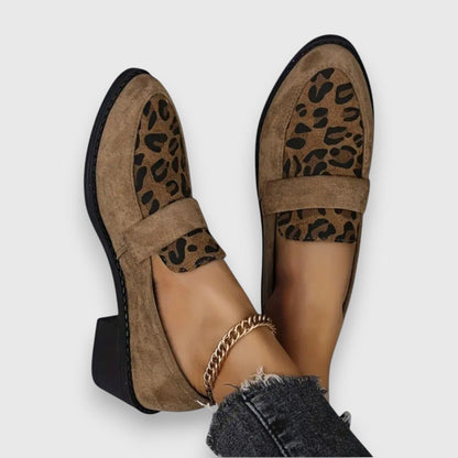 Brunela | bequeme Mokassins mit Leopardenmuster und Design
