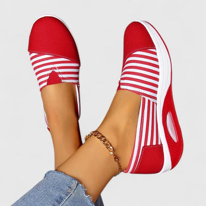 Julena | zapatillas ortopédicas sin cordones con rayas y diseño