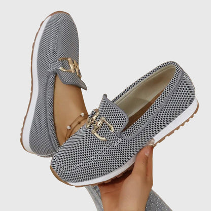 Fabianna | Damen Mokassins mit Schnalle und strukturierter Oberfläche, elegant | Bequem  