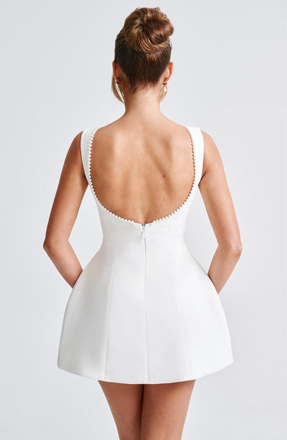 Irune | Vestido mini estructurado para mujer invitada de boda
