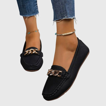 Melira | mocasines ortopédicos con detalle metálico y diseño