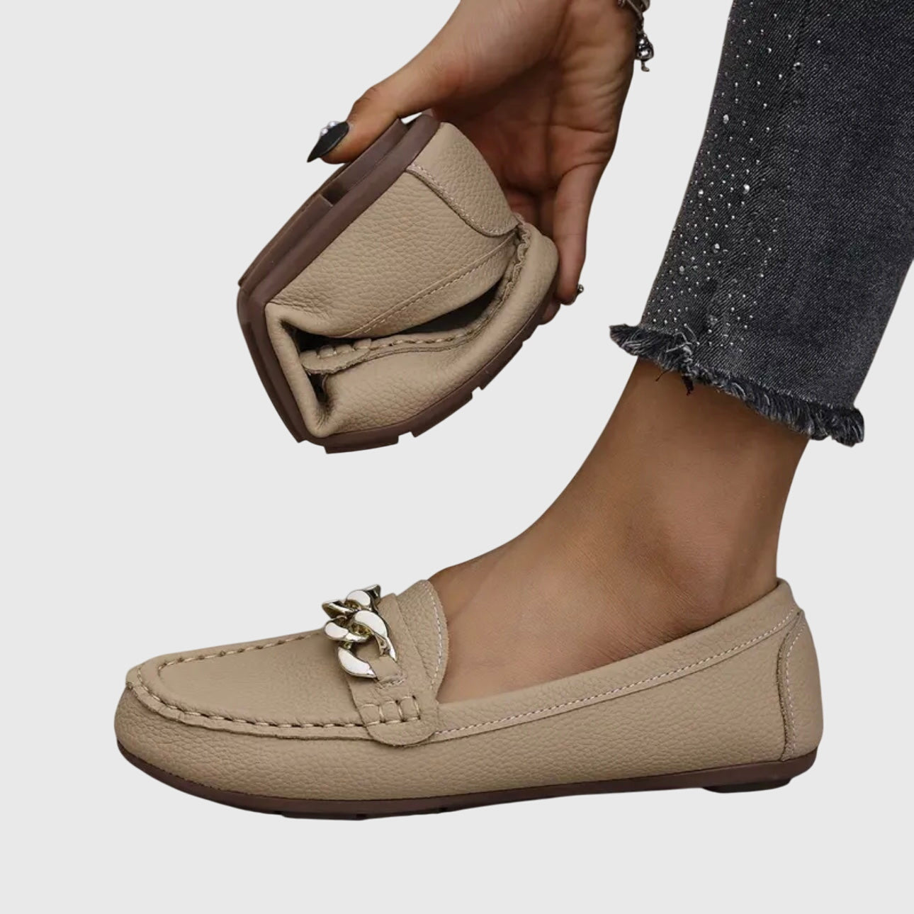 Melira | mocasines ortopédicos con detalle metálico y diseño