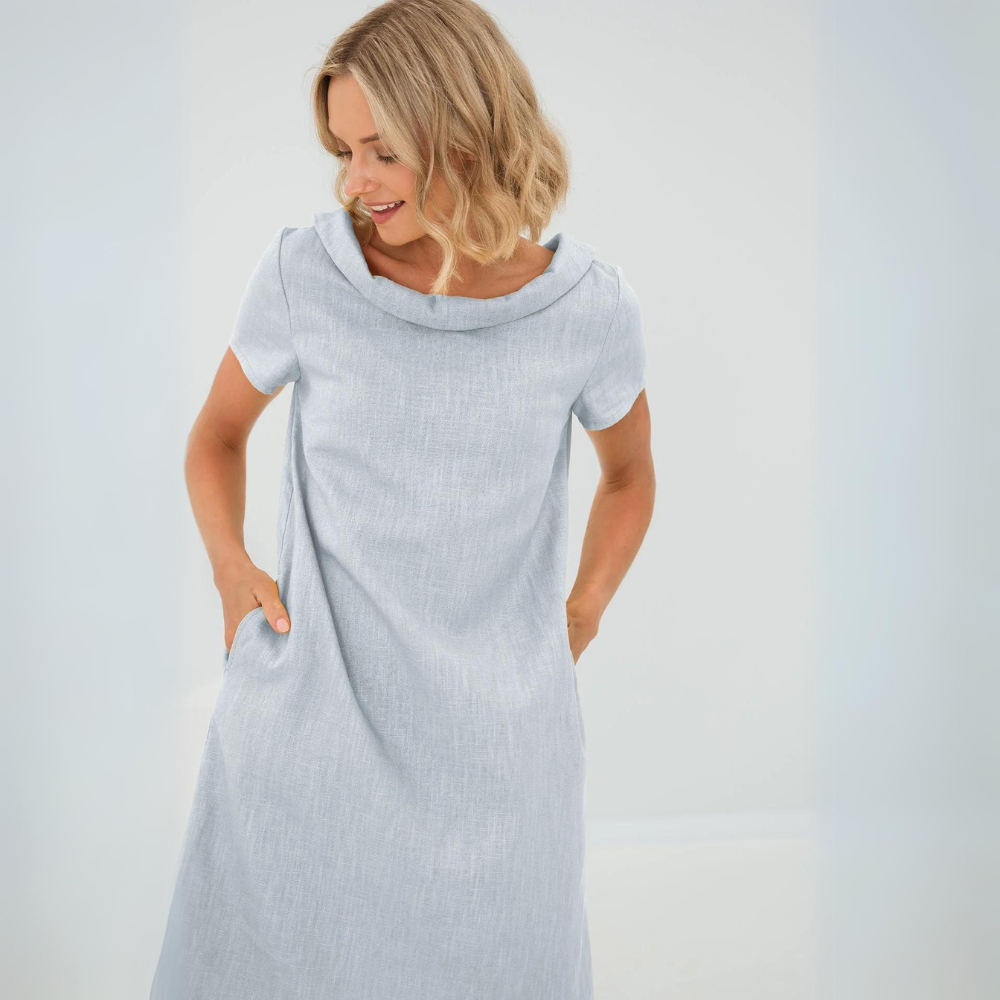 Velmira | Short dress with short sleeves and loose design