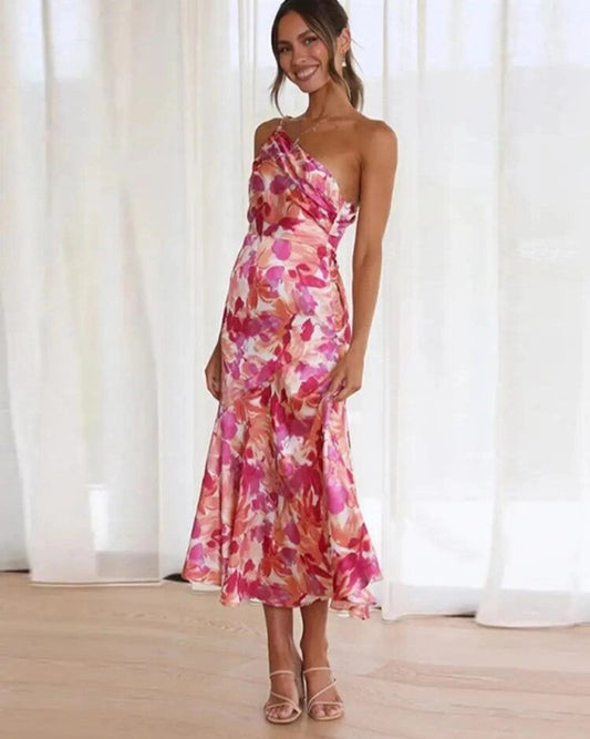 Carla | Maxikleid für den Sommer mit asymmetrischem Schnitt und Blumenmuster