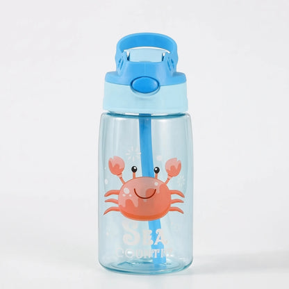 Kimi | Kinderflasche mit klappbarem Deckel und integriertem Strohhalm