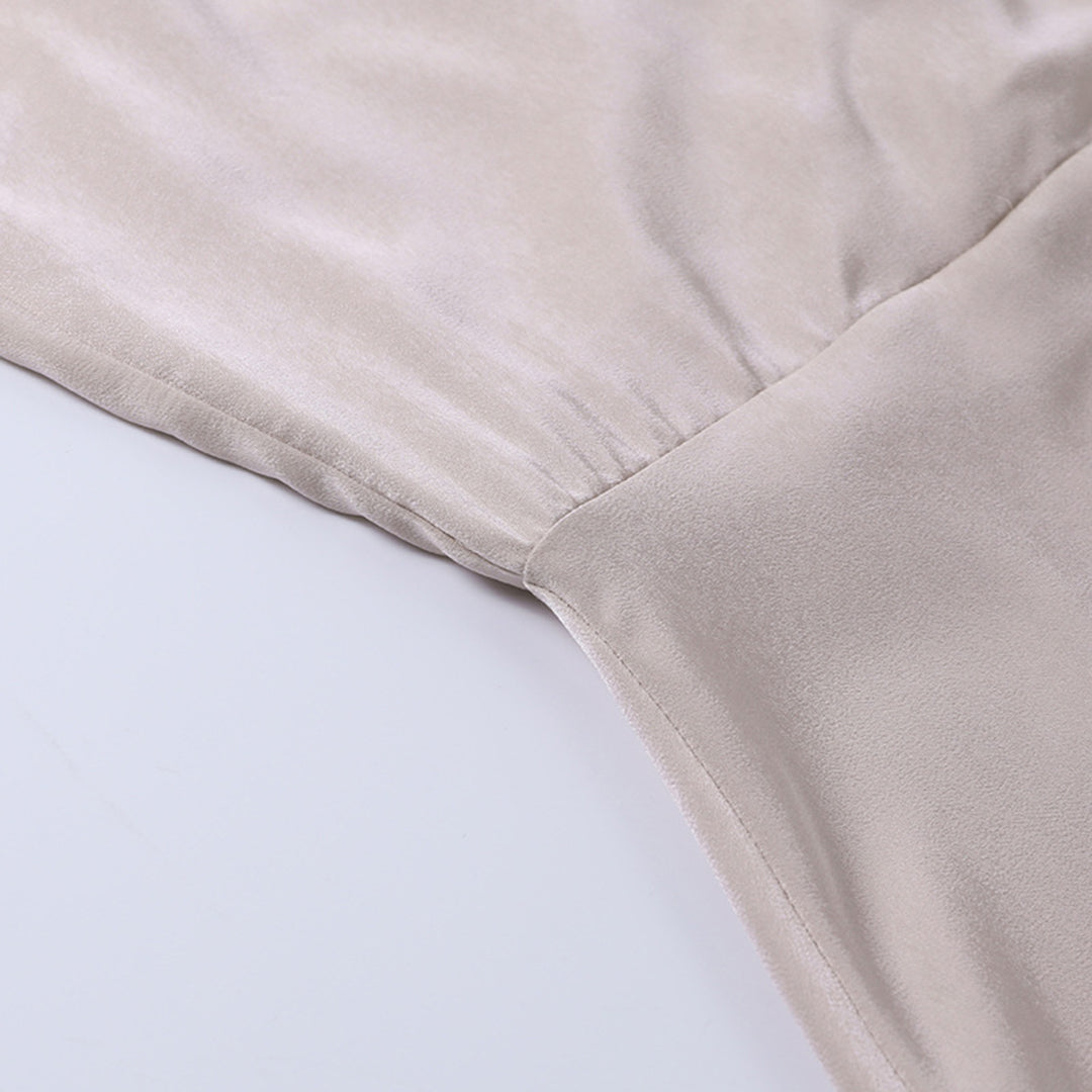 Isabel | Satin-Kleid im Ibiza-Stil mit seitlichem Schlitz