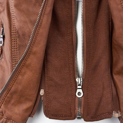 Fiorella | Chaqueta motera ajustada para mujer con capucha | Atrevida