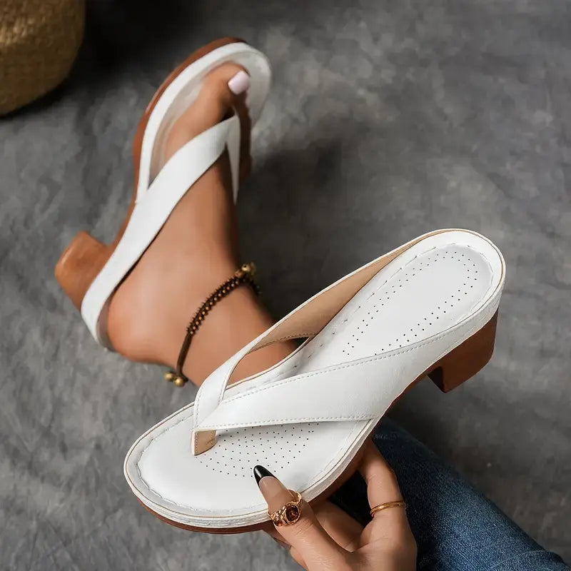 Inés | Orthopädische Sandalen mit niedrigem Absatz und offenen Riemen  