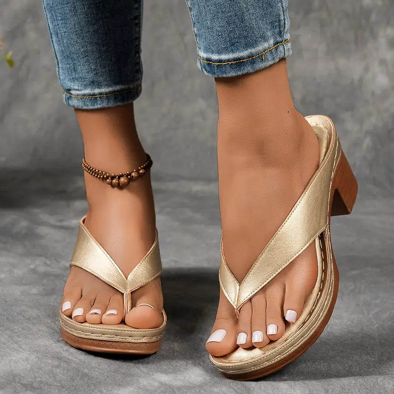 Inés | Orthopädische Sandalen mit niedrigem Absatz und offenen Riemen  